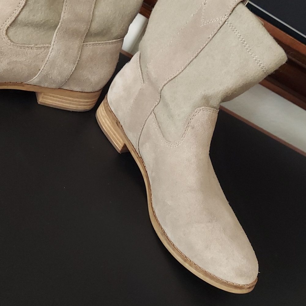 TOMS - Picture 12 of 16